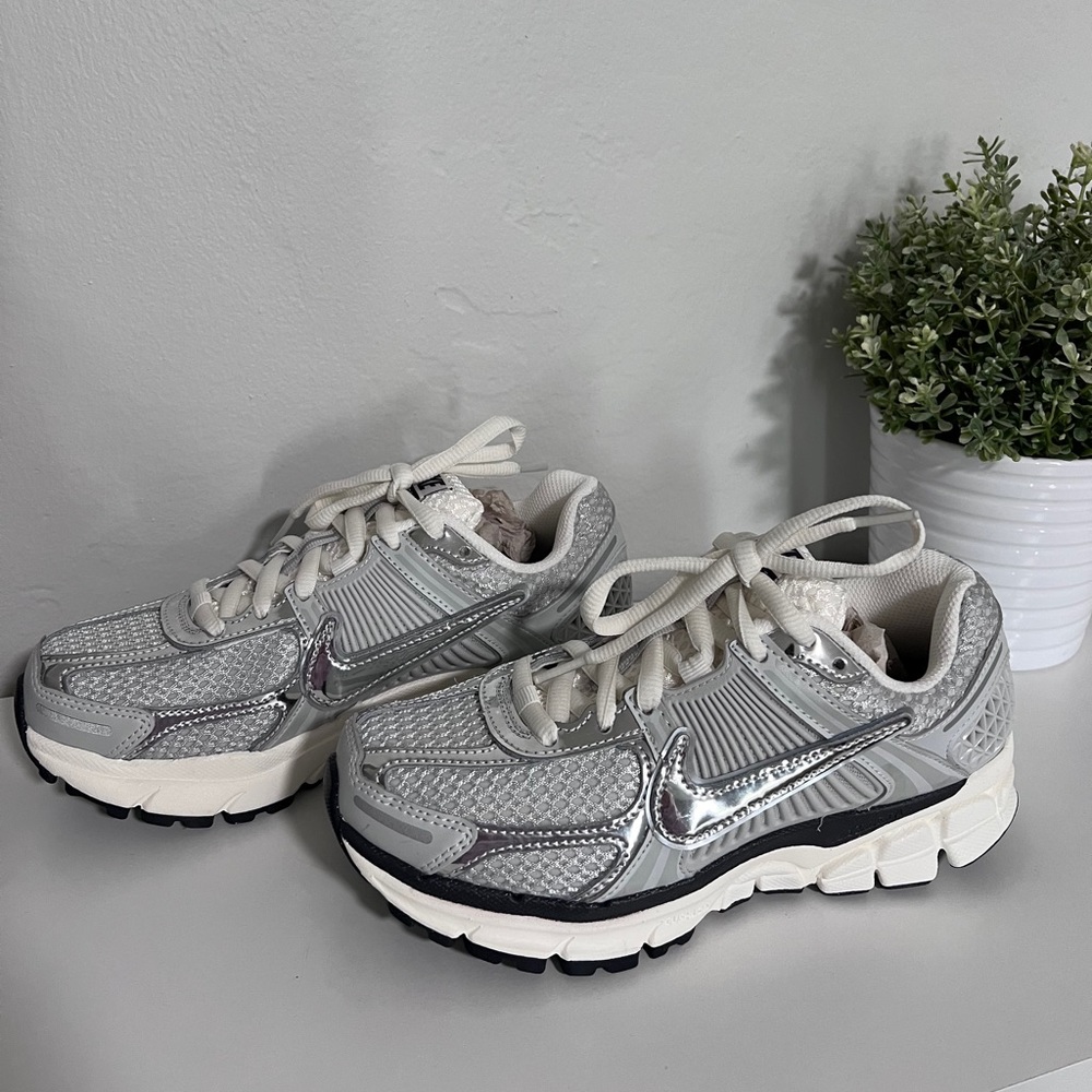 NIKE Vomero 5 "Photon Dust" sneakers
